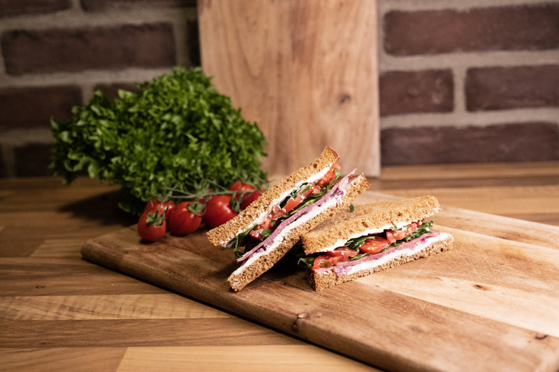 Sandwich nötrulle och färskost